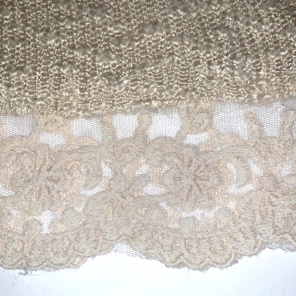 Maxumi size M ivory tan BOHO slubbed knit A-line lace bottom pullover sweater - Picture 8 of 13